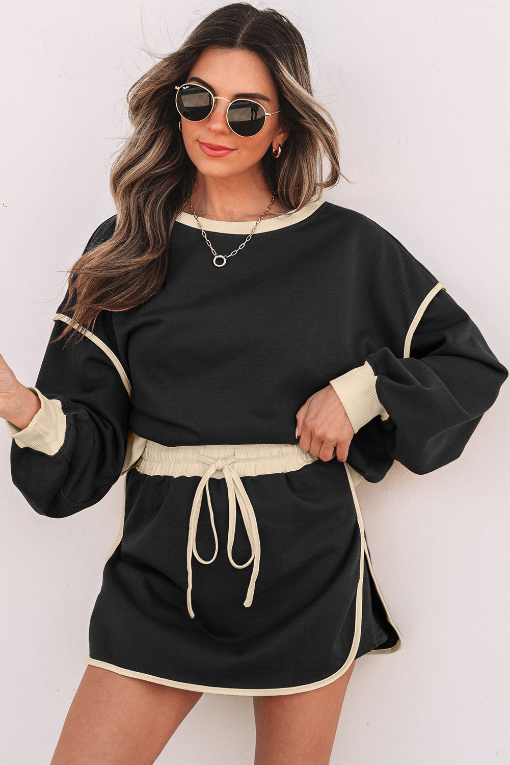 Contrast Pullover and Lace-up Waist Skort Set